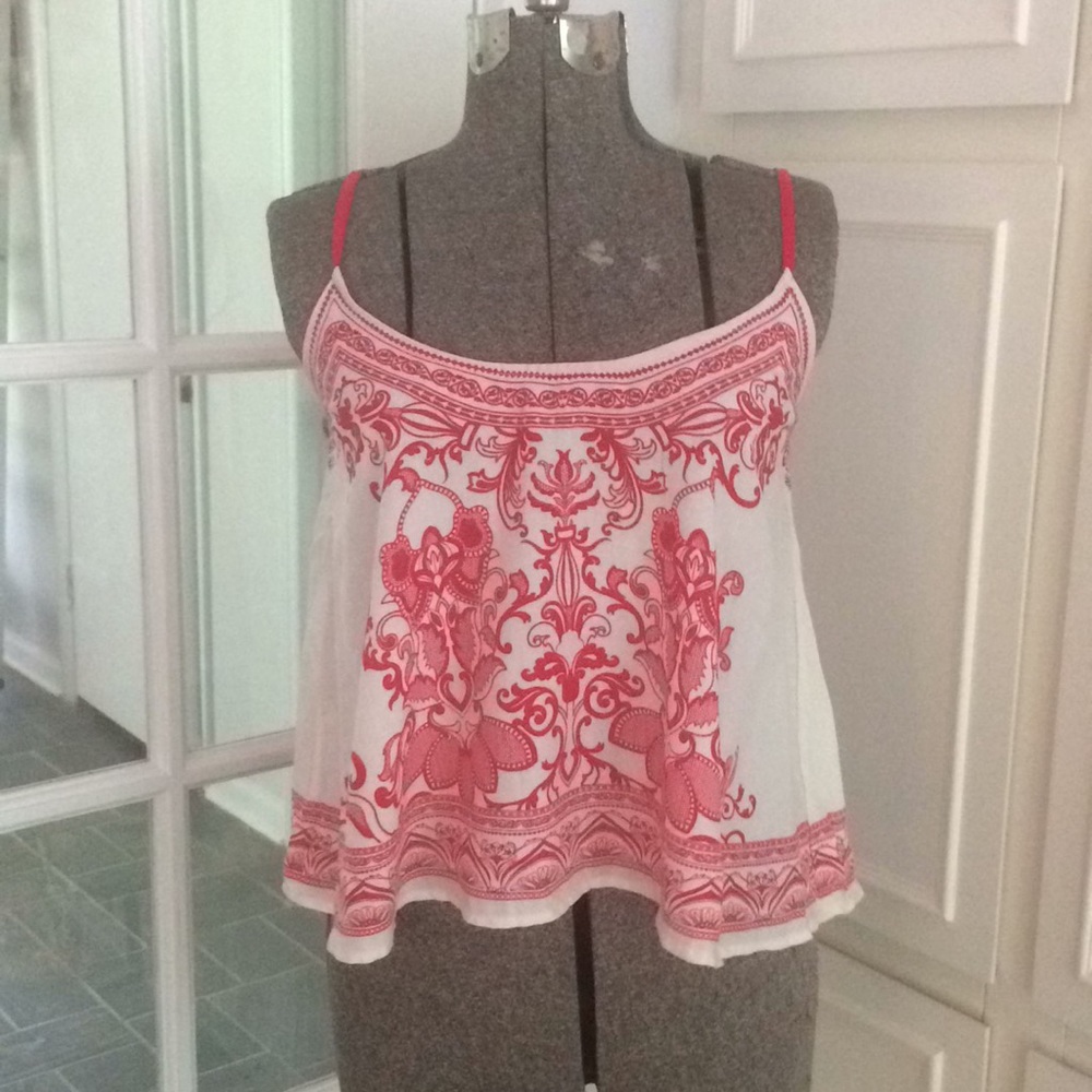 Flying Tomato Flowy Red and White Tank